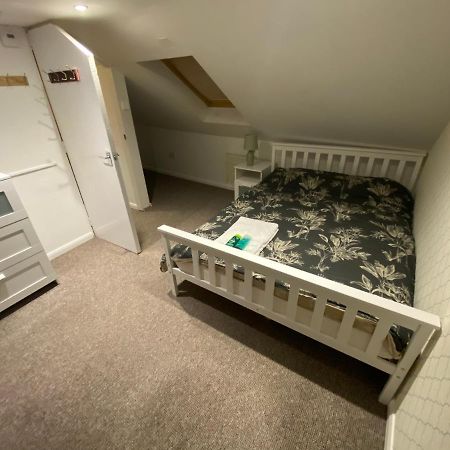 The Attic En-Suite Room พลีมัธ ภายนอก รูปภาพ